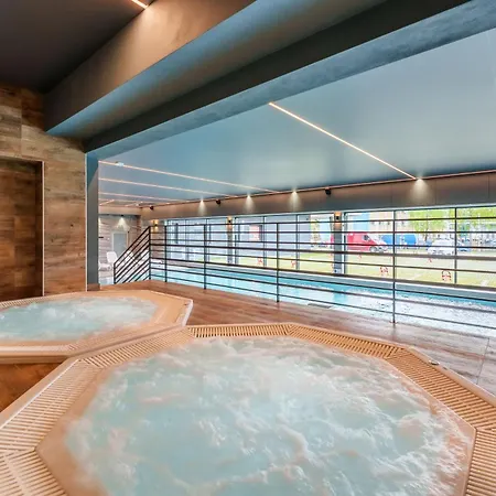 Delux Kasprowicza 20c Prywatny Parking Basen Sauna Oraz Silownia W Cenie Apartman